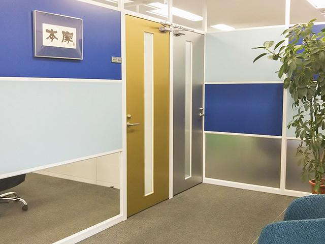 「本家シリーズ」の導入実績は約4000社。一流の販売パートナーと連携しており、製品の認知度も高い。また、OBCのソリューション第1号製品であり、建設業向け“元祖”原価管理ソフトとして知られる。