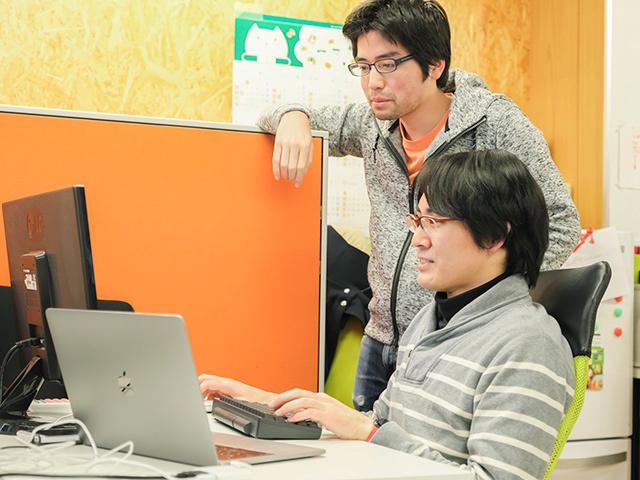 玩具や教材をスマートフォンで制御するコントロールモデルのほか、電機機器によるみまもりサービス等が代表的なソリューションとなっている。