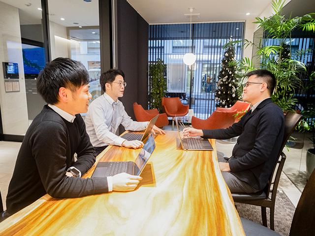 少数精鋭の組織のもと、一人ひとりがユニークなタレント力を発揮し、取引先に最高のパフォーマンスを提供するエンジニア集団を目指している。