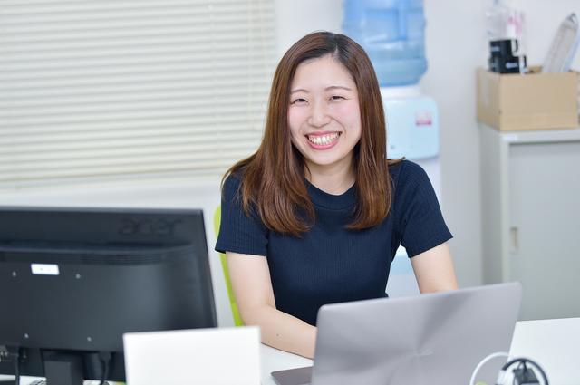 ワンフロアで全員が見渡せる環境で、フラットな関係性を築きながら和気あいあいと仕事を楽しむ社風もある。