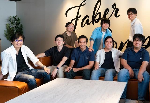 ミエルカシリーズの開発チームは、ベトナムの開発子会社も含め、外国人エンジニアが過半数の多国籍チーム。