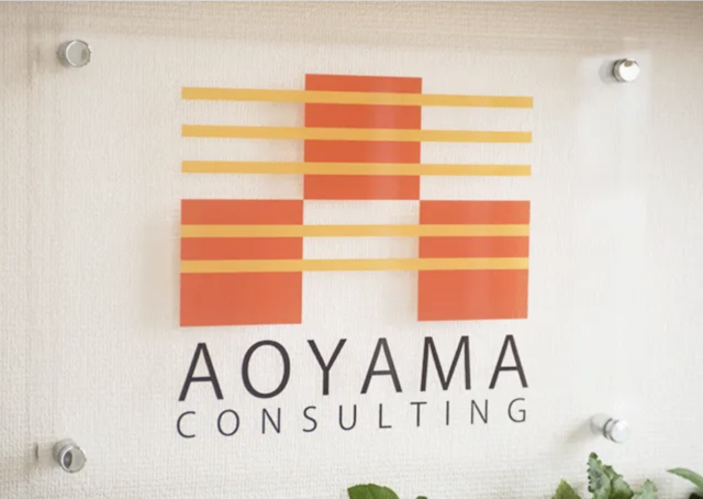 同社では、SESとして10社ほどのクライアントの開発現場にエンジニアチームを常駐させる事業に取り組んでいる。