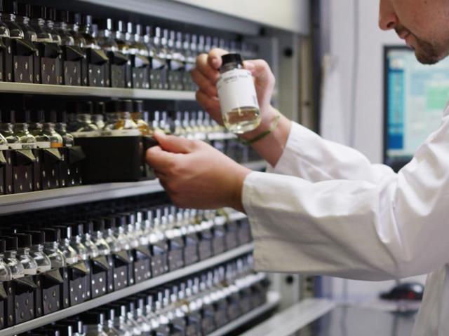 卓越した技術を持つサイエンティストと共にプロダクトを生み出します。