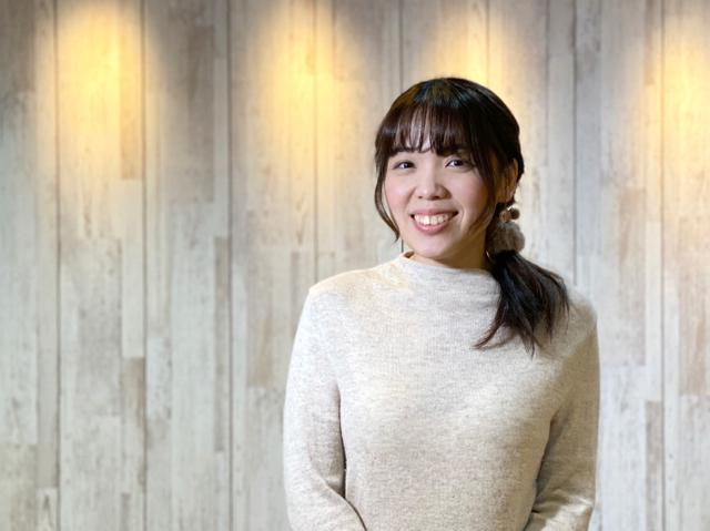 グラフィックデザイナーの倪。「海外のスタートアップでの挑戦」の場としてtyottoを選んだ。