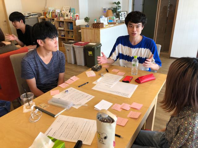 tyotto塾武蔵小杉校の講師研修。生徒から講師になるメンバーもいます。