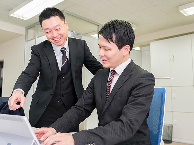 風通しの良い人間関係のもと、何でも気軽に相談しあえる“アットホームなカルチャー”が特徴。