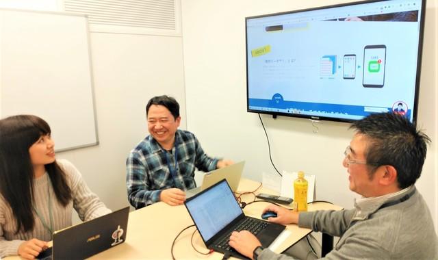 エンジニア、セールス、バックオフィスなど部署・職種を問わずに勉強会を開催し、自社開発サービスを提供する企業として社員の視野を広げながらインプットとアウトプットをする機会を大切にしています。