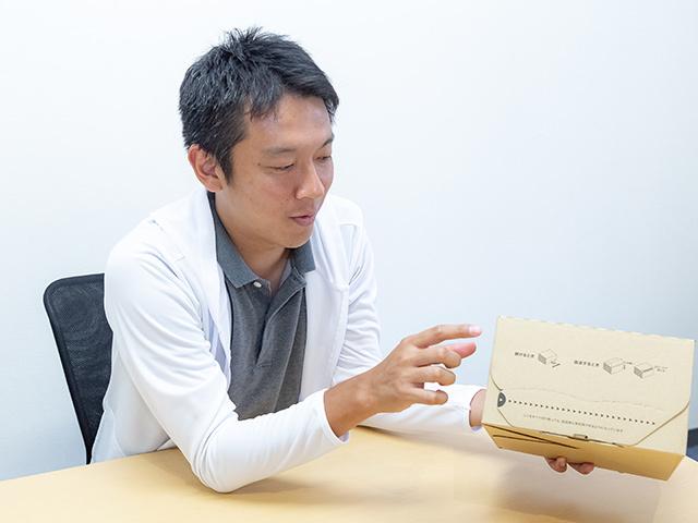 お客様に商品をお届けする箱にも、使いやすい工夫がされています。