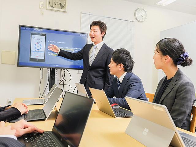 自身の状況に合わせた働き方、目指す目標に沿ったキャリアアップの道を選択しながら価値の高い成果を生み、自分らしく働くことができる。