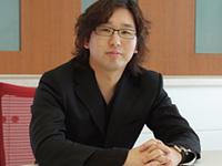 代表取締役   御影　良衛 氏