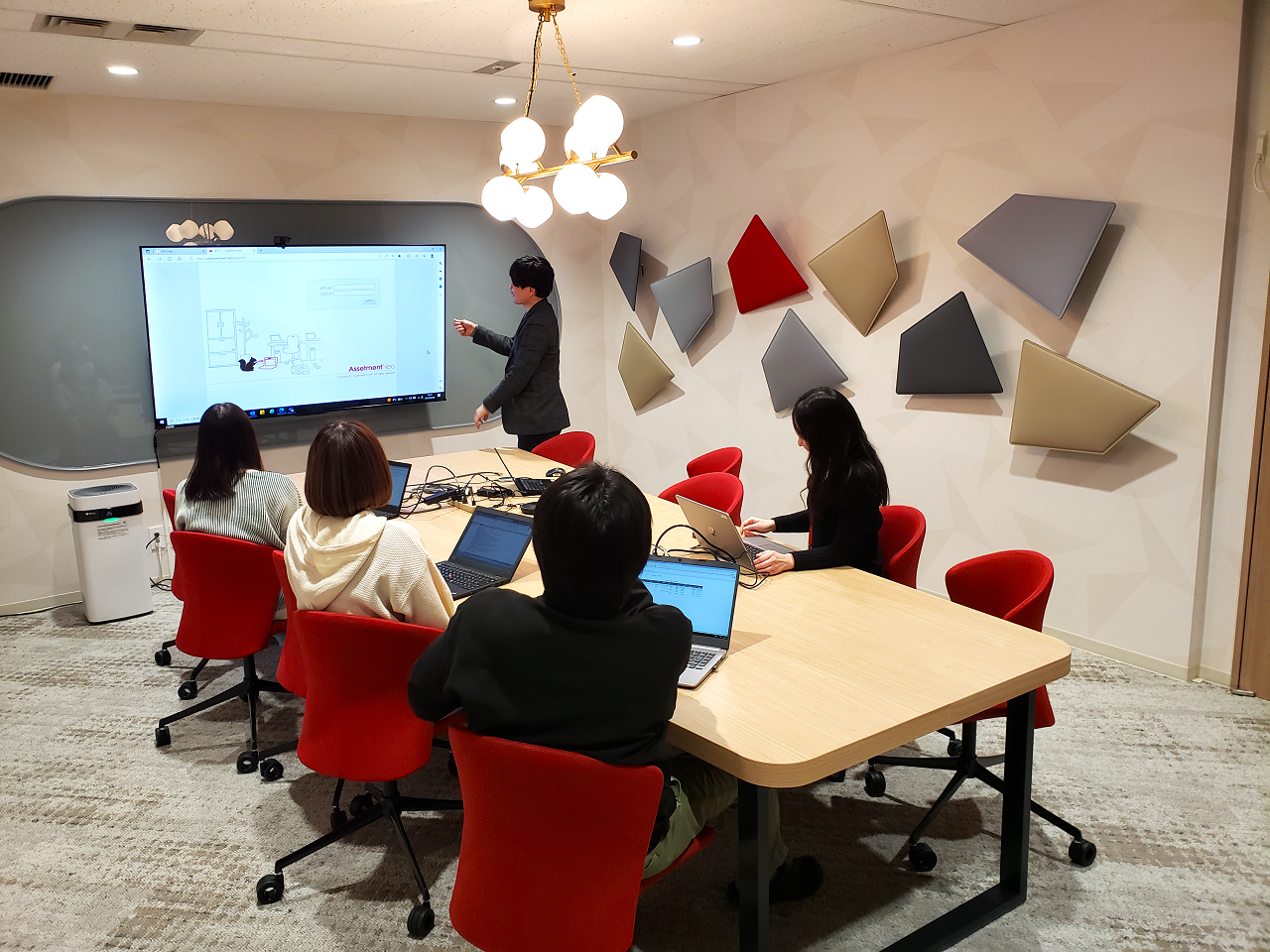 株式会社アセットメント 求人画像1