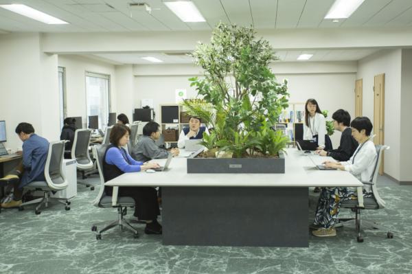 募集している求人：企業の人材開発・リーダー育成支援事業の営業企画／営業企画