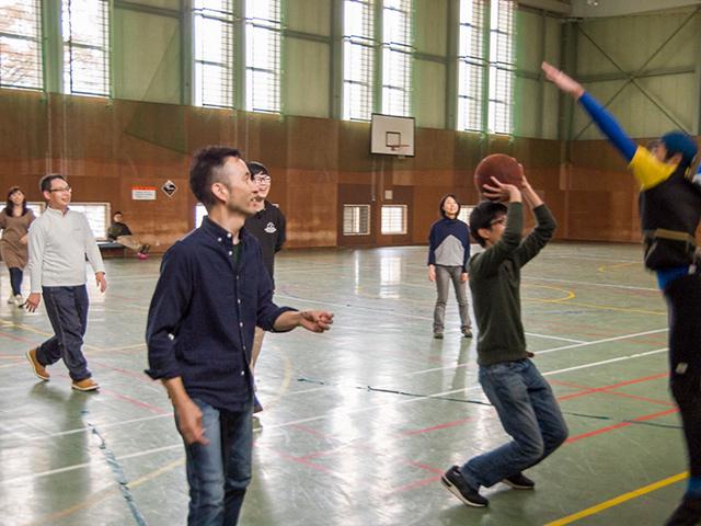 仕事以外でも、ボーリング大会などやりたいことがあれば、社員自ら企画・開催できる。「自分たちで盛り上げていこう」という雰囲気に満ちている。