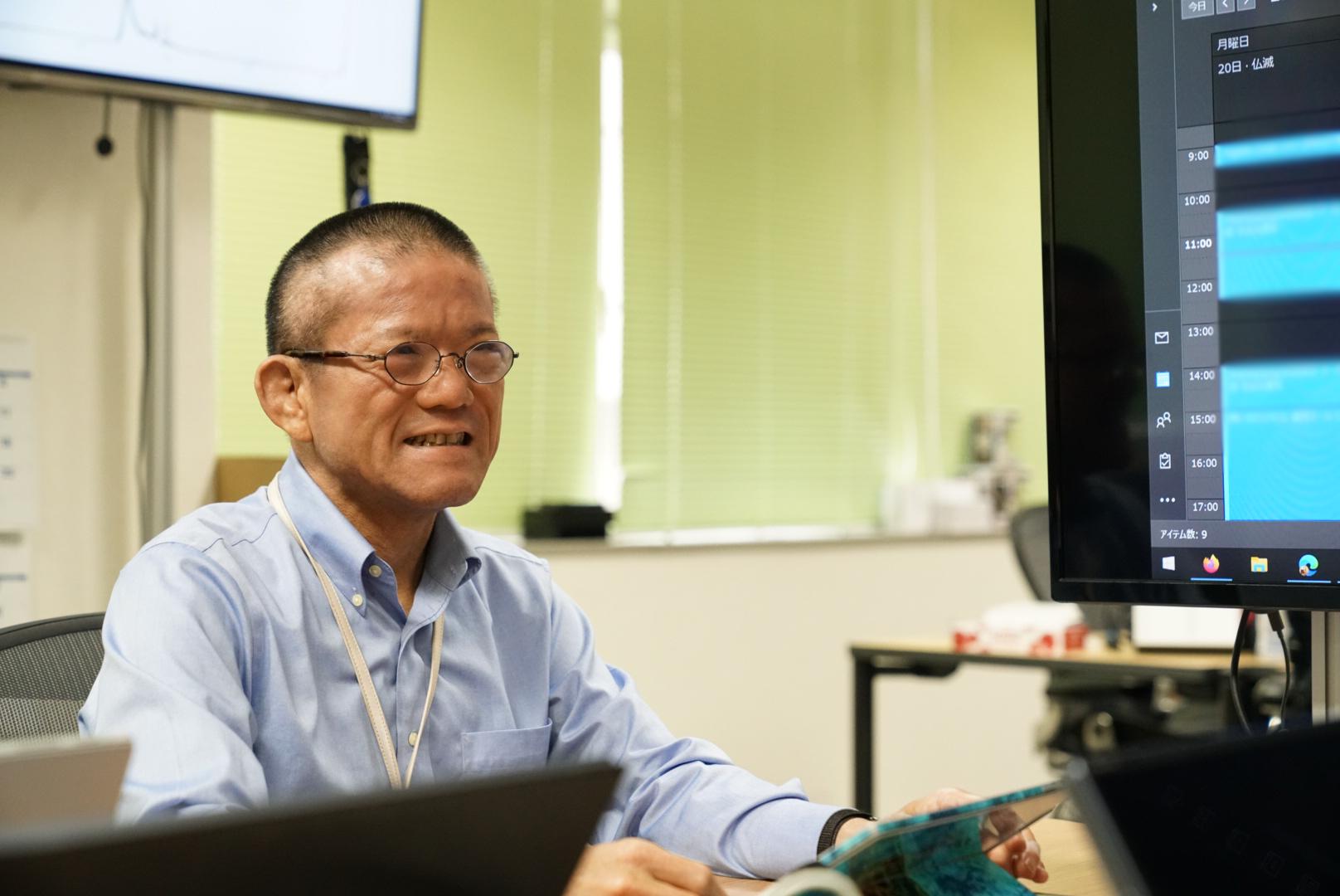 会議室のザクと仲良しになれます！