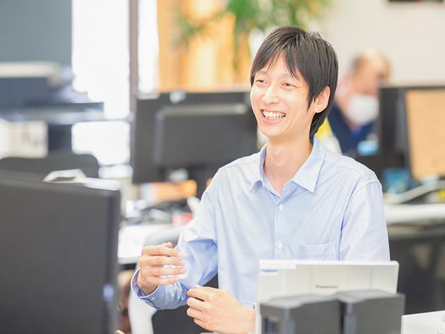 技術力を強みにしている会社だけに、社内エンジニア同士で勉強会も積極的に開催。最近は、中途社員用の研修プログラムを制作中だ。