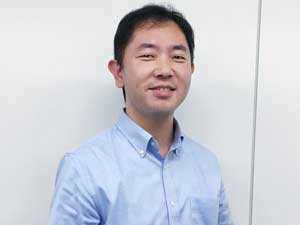 代表取締役社長CEO 清水真氏
1997年に東京システムハウス株式会社に入社後、一貫してモダナイゼーション事業を担当してきた。アライズイノベーションではCOOとして、設立時から企画や営業戦略を中心に活動し、2019年6月にCEOに就任。