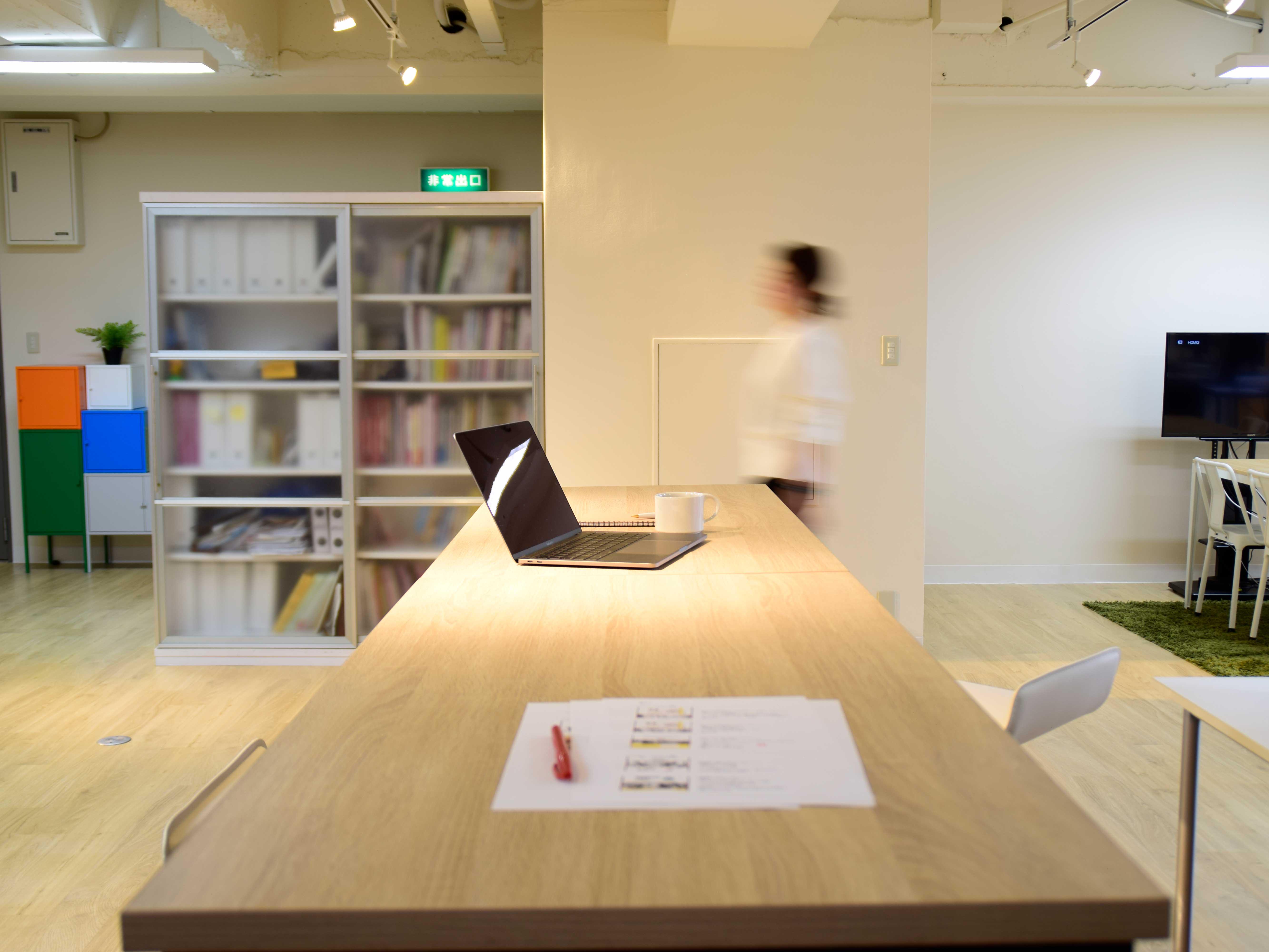 メインとなる事業領域は、デジタル施策の作成・運用。「つくって終わり」ではなく、調査・分析からリリース後の運用まで、顧客の事業の「目に見える成果」にこだわる。