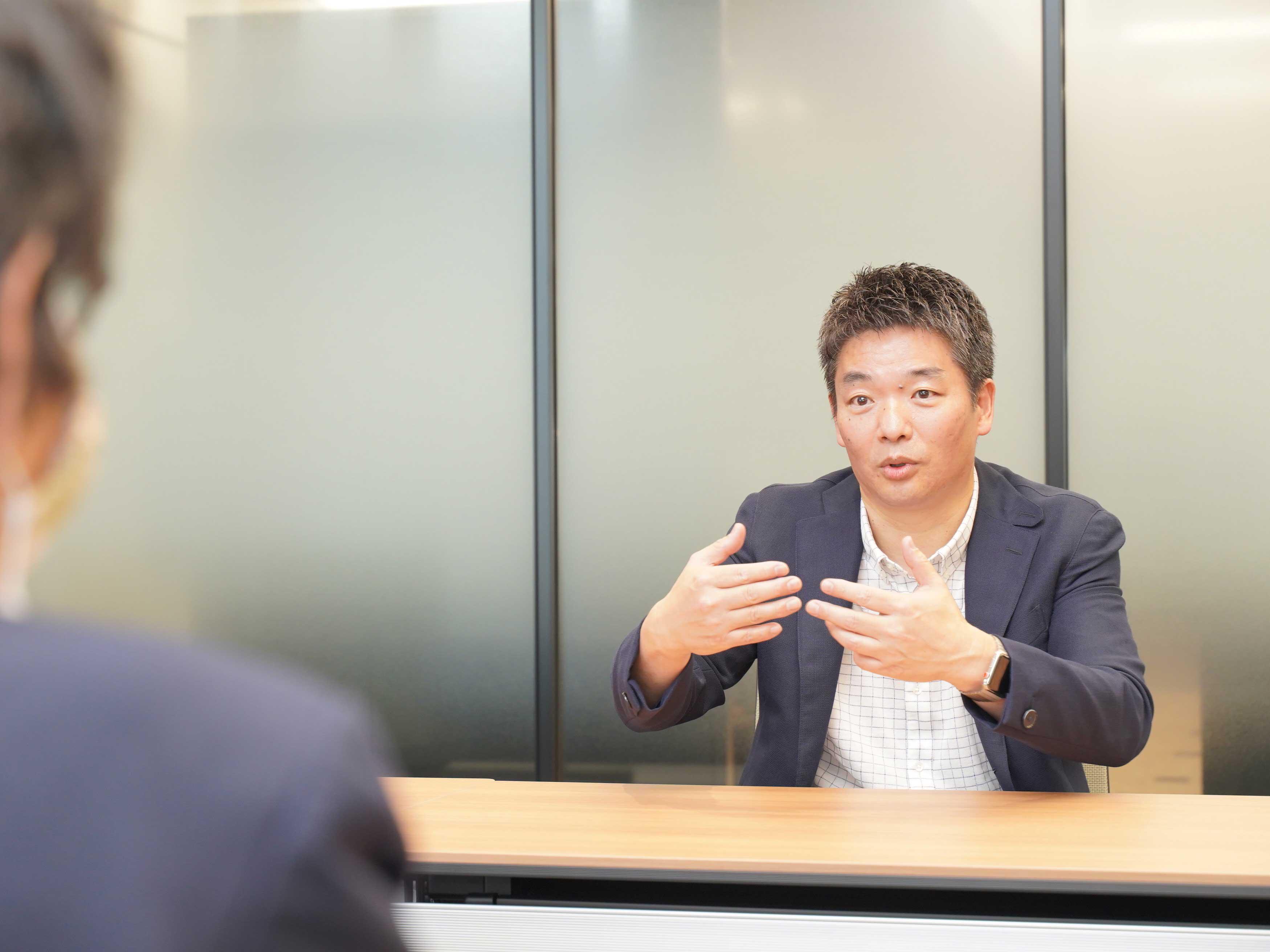 代表取締役社長執行役員に就任した安原武志氏