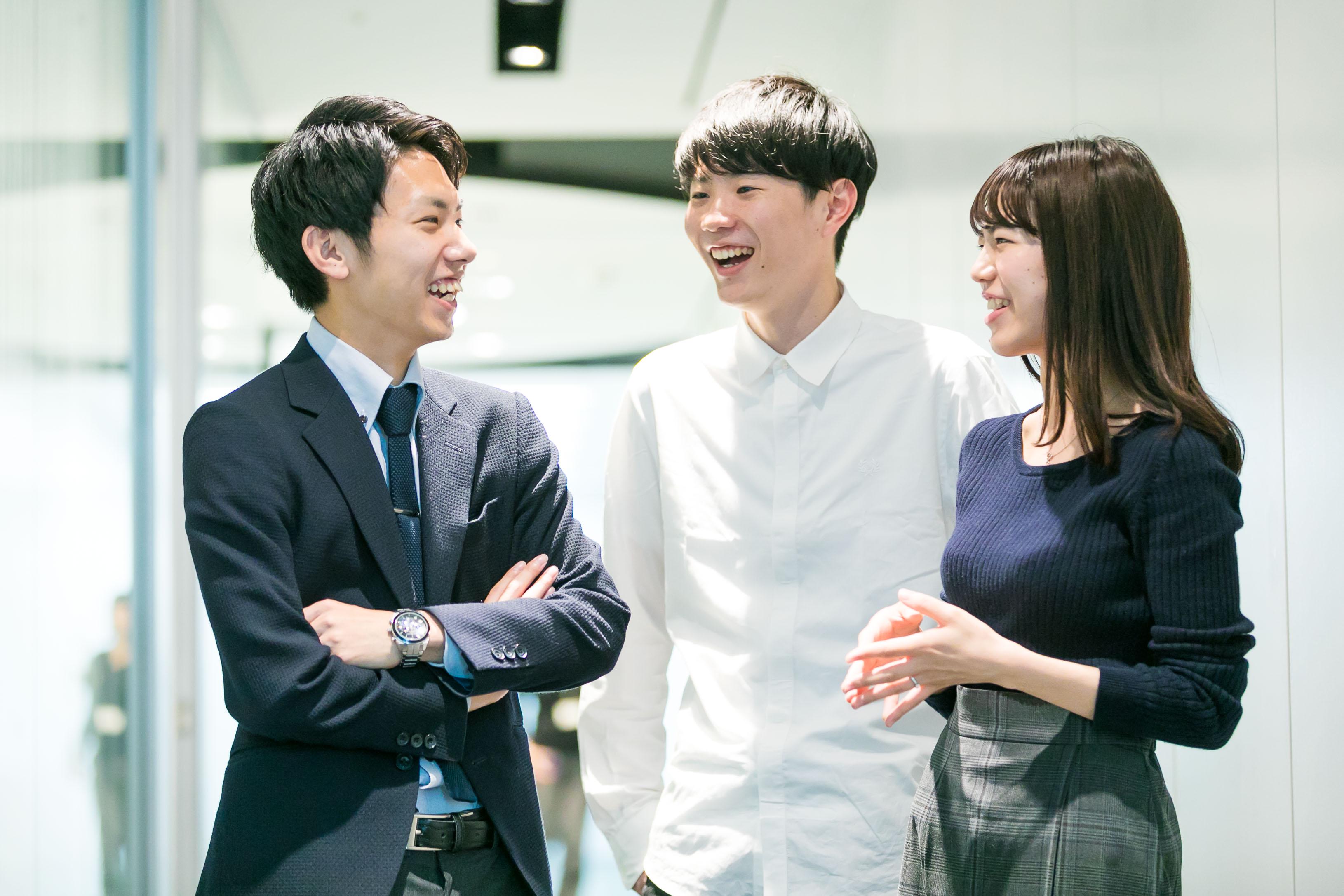 年齢関係なく、アイデアや意見を言い合える風通しの良い社風です。