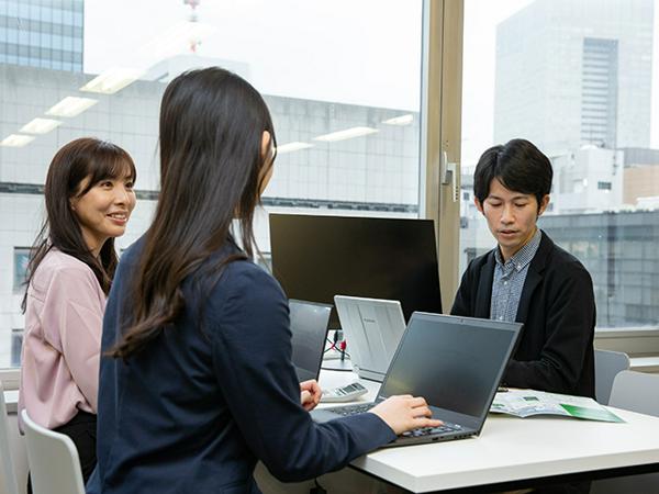 募集している求人：フィールドセールス（勤務地：東京/大阪/福岡）