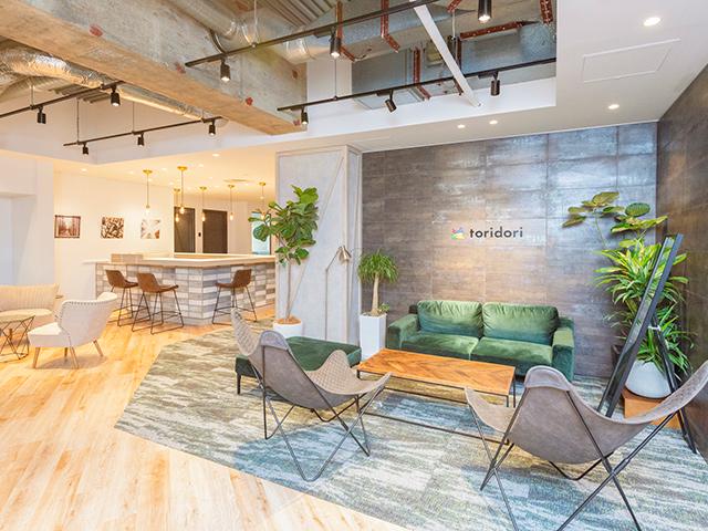 渋谷に移転したtoridoriのオフィスは、非常に開放的。