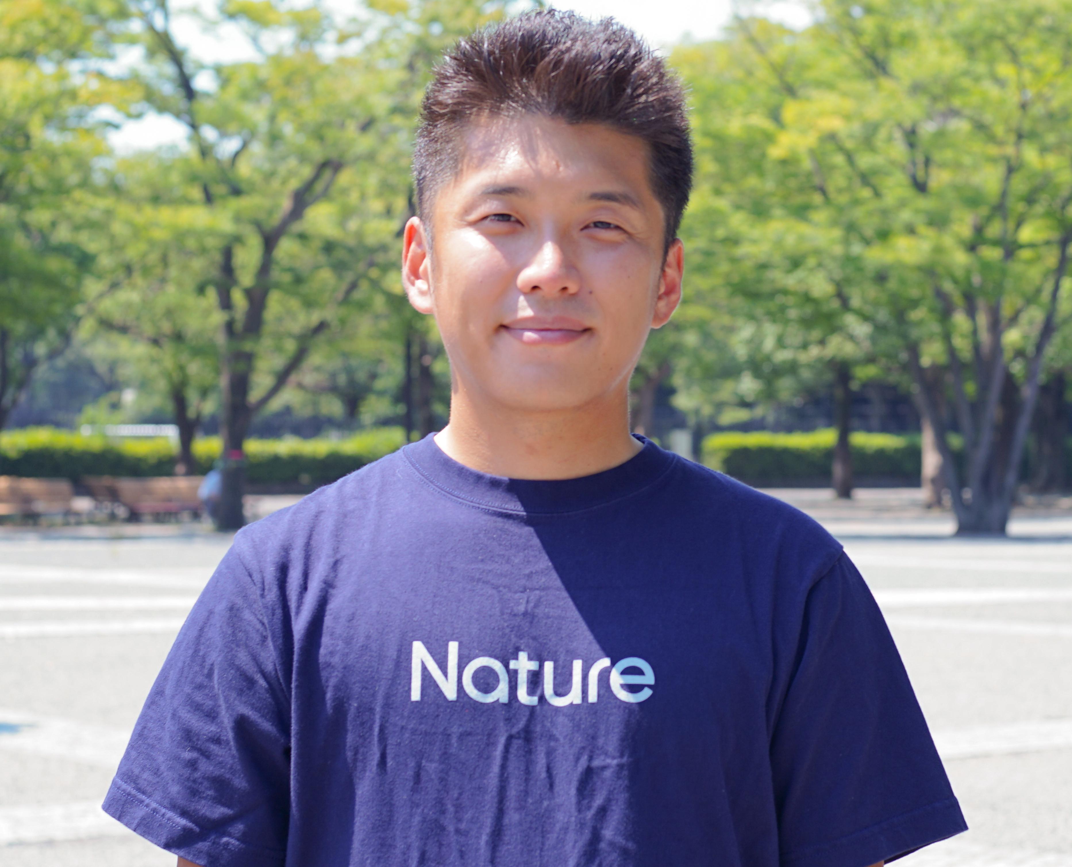 代表取締役社長　塩出 晴海氏
幼少期を過ごした島での生活や3ヶ月間ヨットの上で生活した経験から、「自然」というテーマに興味を持ったという。