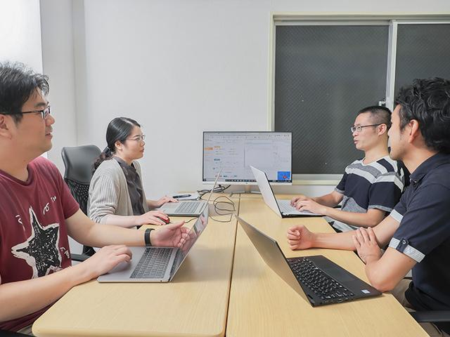 人数が少ない会社だからこそ、自らの存在価値を存分に発揮しながら働くことができる環境だ。