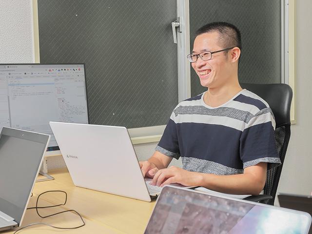 現在同社は社員数6名と少数精鋭のメンバー構成で、全員が自立して働いている。