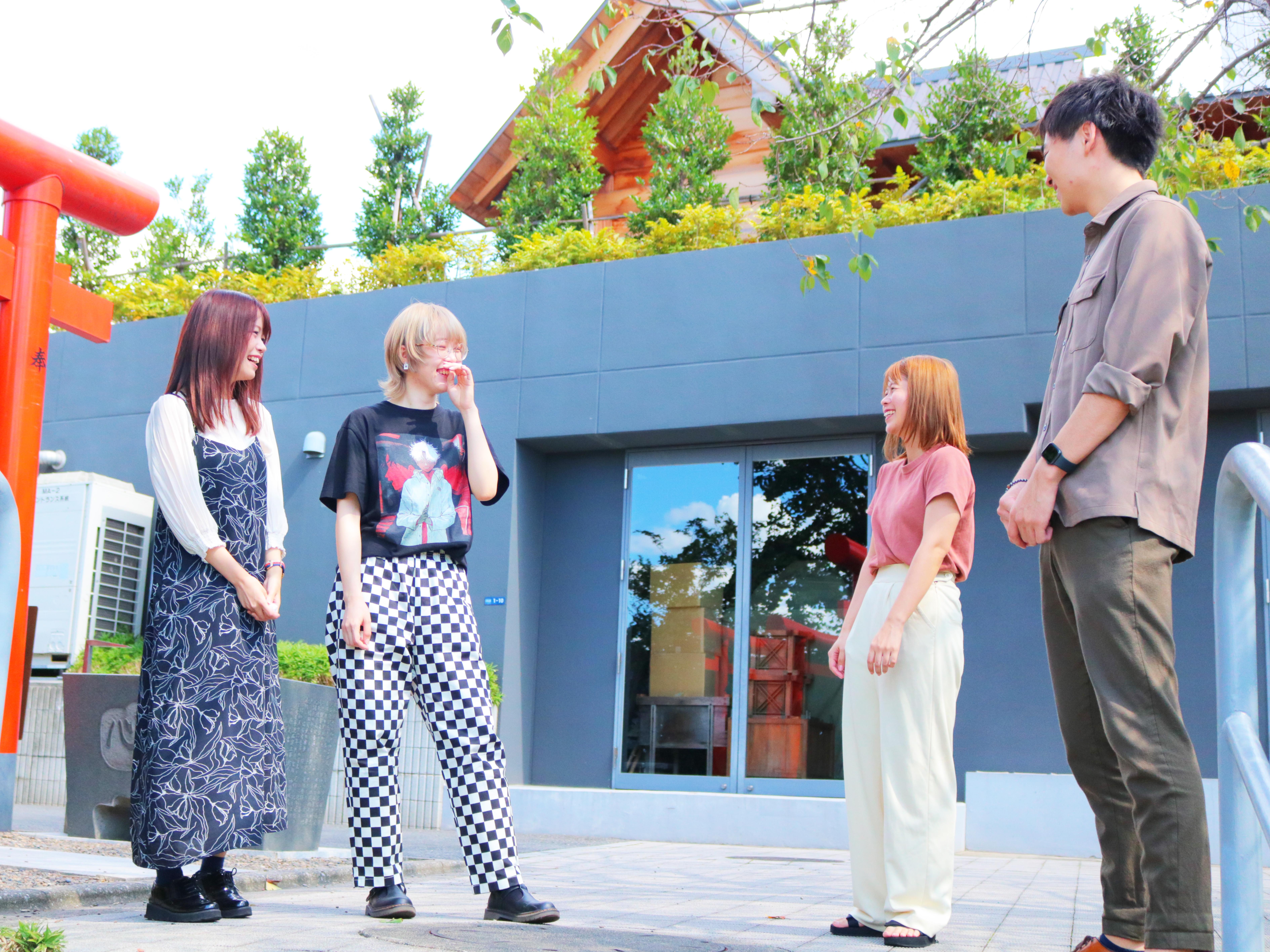 上下関係や年功序列はほとんどなく、なんでも話しやすい社風だ。