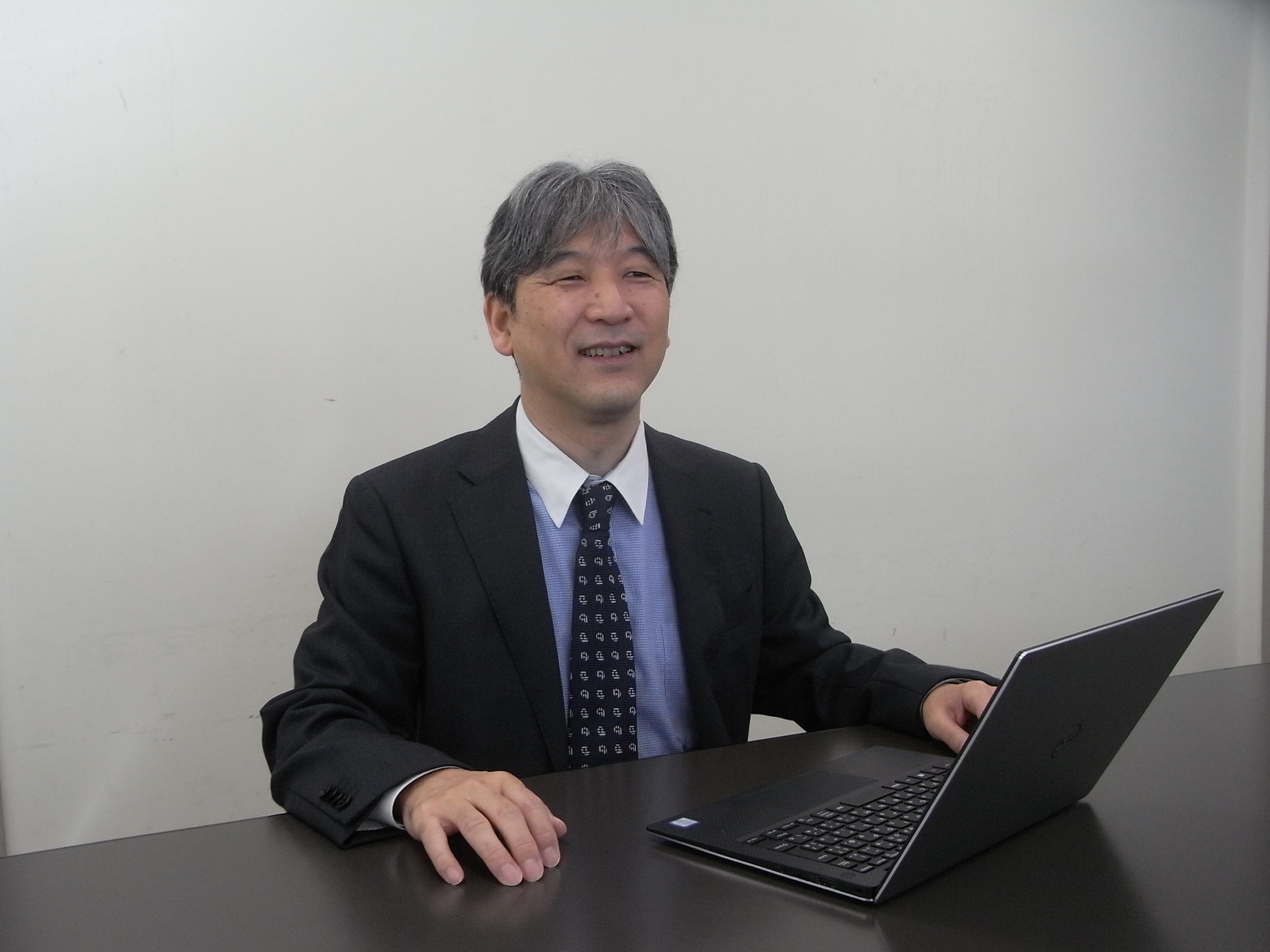 代表取締役社長　濵　丈章氏