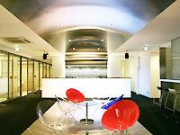 本社エントランス