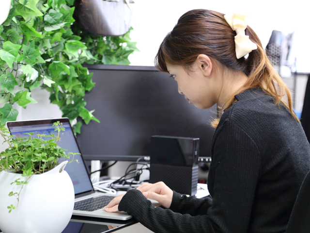 勤務時間や勤務場所も、メンバーに共有すれば自由にやれる環境です。