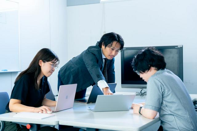 フロントエンドエンジニア（Angular／TypeScript）