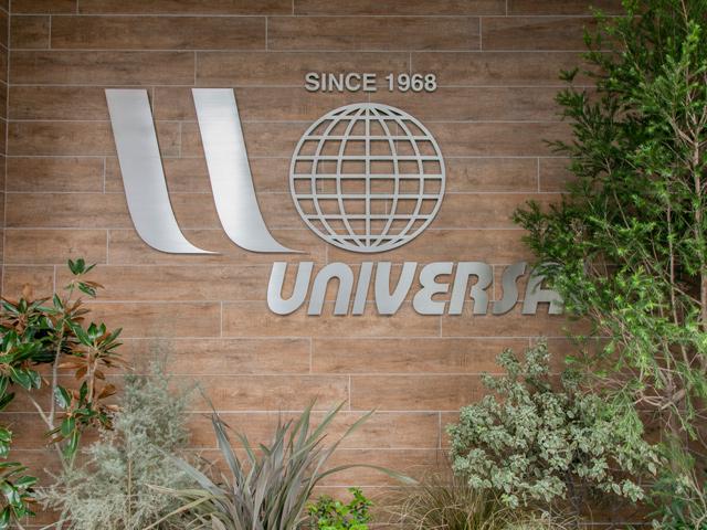 同社はオフィスや店舗に潤いと彩りをもたらす「レンタルグリーン事業」を中心に、園芸に関する幅広い事業を展開し、順調に成長を続けている。