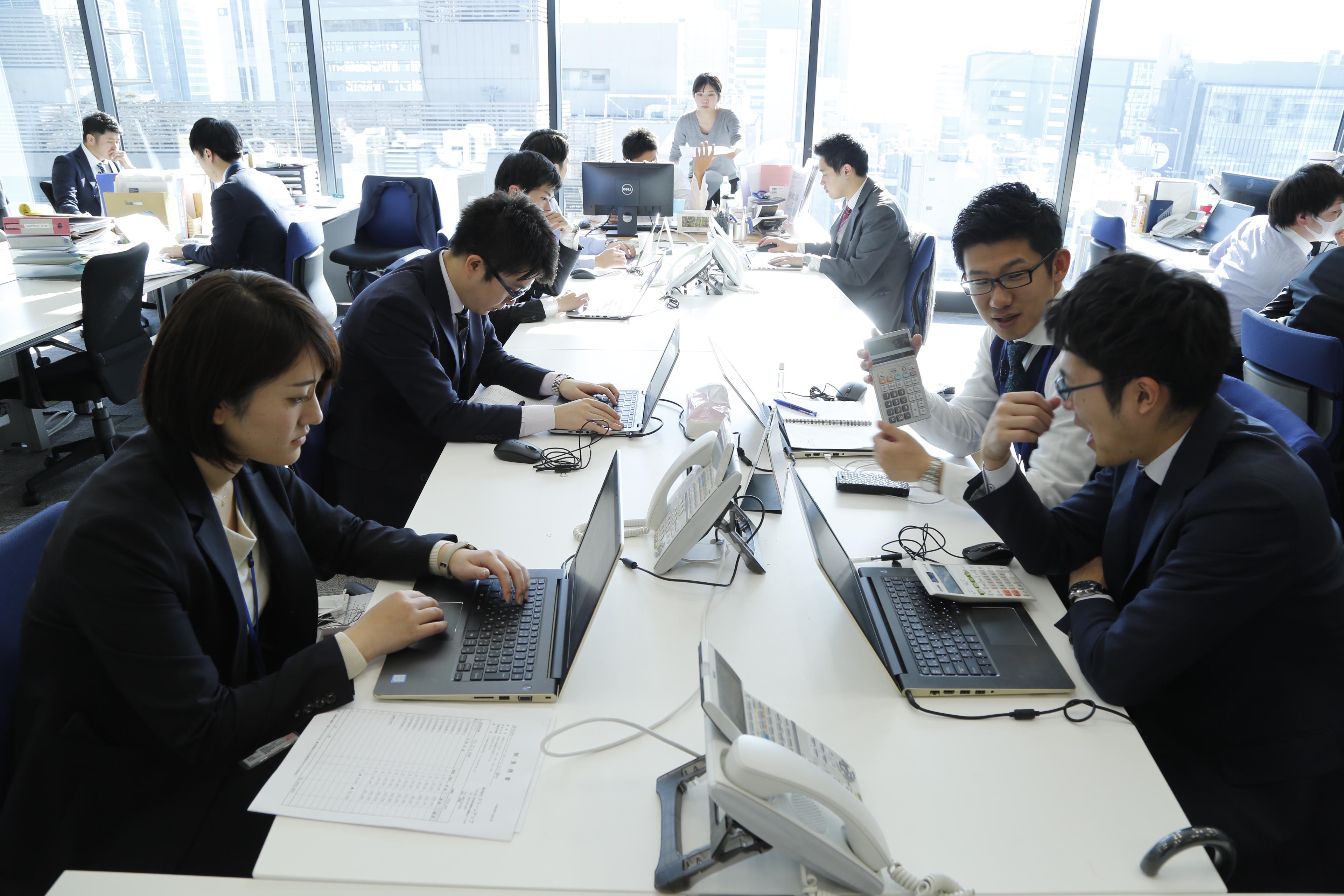 事業に枠を決めることなく、組織に影響力を与えながら新たな取り組みを進めることを楽しめる環境に、是非チャレンジしてみてほしい。