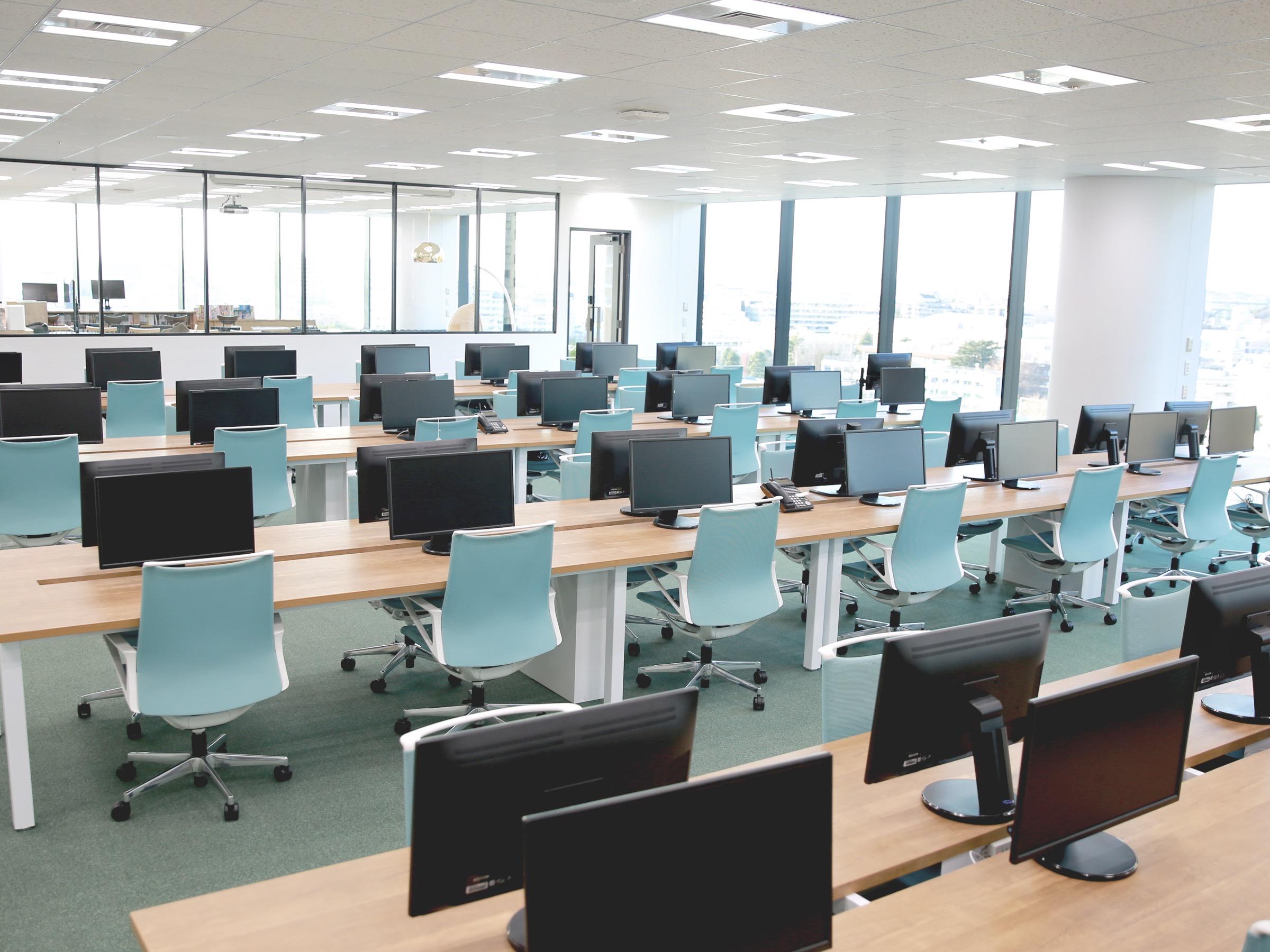 2014年に創業し、2015年に原宿にオフィスを構えました。組織カルチャーを大切にしながら、会社の成長に合わせてオフィス環境を柔軟に整えていき、2021年1月に現在のオフィスに移転。