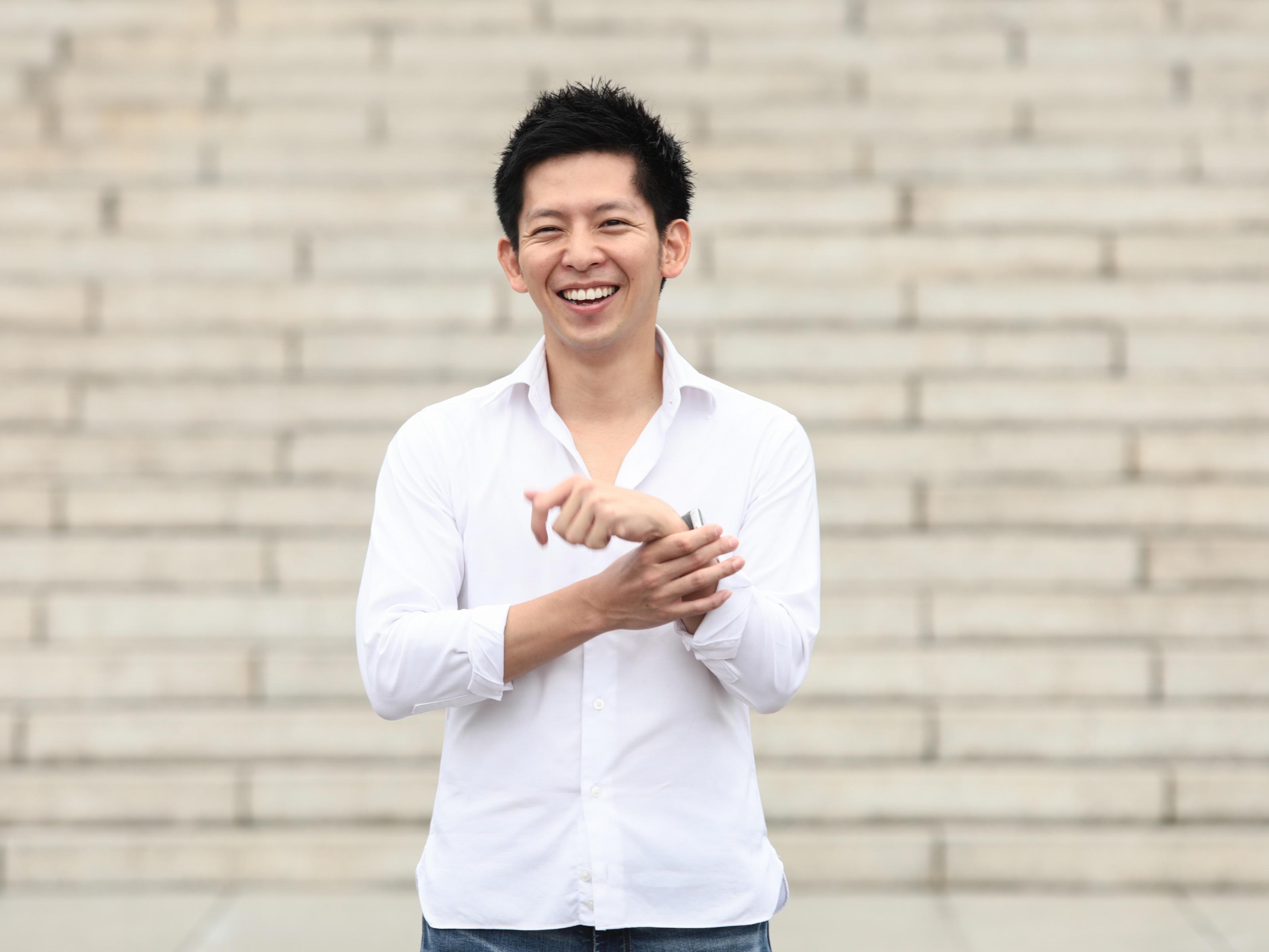 社長の谷口は1986年生まれの大阪出身。京都大学卒。もともと理系で獣医志望だったが、経営や経済に興味をもち経営管理大学院へ。趣味はゴルフとクラフトビール。家で魚も飼っている。