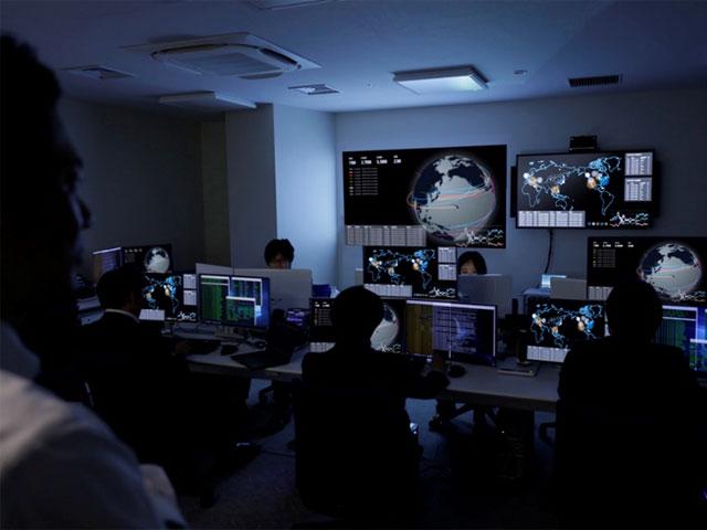 提案する商材はネットワークやプラットフォーム、セキュリティ、仮想化、ユニファイドコラボレーション、システムの導入や自動化など様々。特定の製品に縛られないマルチベンダー環境のため、お客様に合わせて最適なご提案とサービスの提供を行えます。