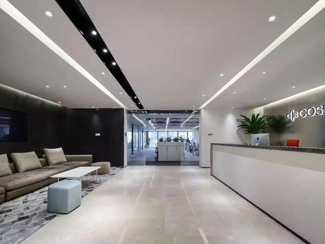 中国深圳にある本社の受付です。