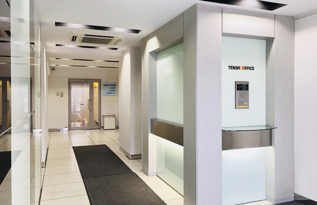 青山オフィスエントランス