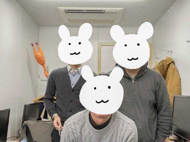 少人数で互いにアイディアを出し合いながら、面白いゲーム性のスマホアプリを開発している小規模ゲームスタジオ。