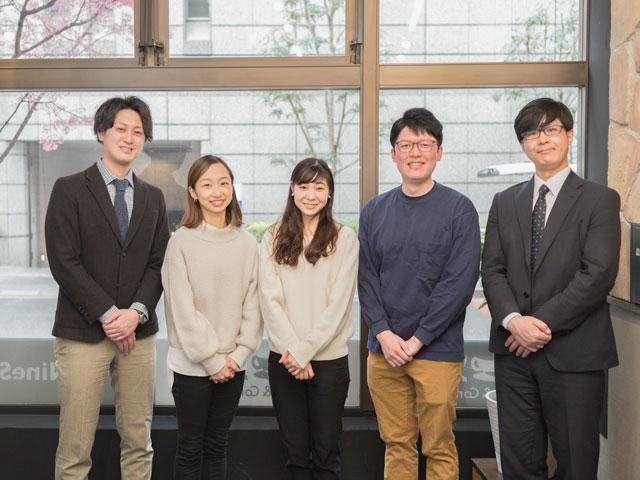 クライアント先常駐による技術支援をはじめ、持ち帰り開発、持ち帰りサーバ構築、さらに受託開発等、幅広いITサービスを提供する同社。