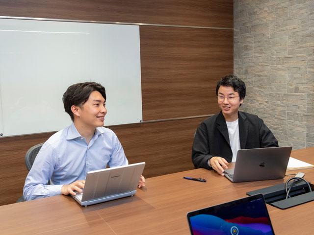 『homula』の特徴は、単なるマーケットプレイスの提供だけではなく、ユーザーとなるサプライヤー、バイヤーのビジネス上の課題解決をも実現する点にある。