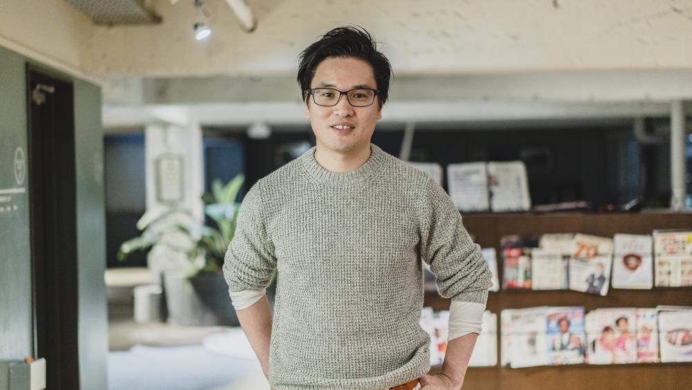 代表の長濱は個人の思想として、自分の幸せは「家族」の幸せに直結すると考えています。家族は、自分が接することが最も多い人間です。幸せな家族が増えれば増えるほど世の中が幸せになると思っています。つまり「家族」という単位を幸せにすればするほど、笑顔に満ち溢れた世の中になると考えているのです。