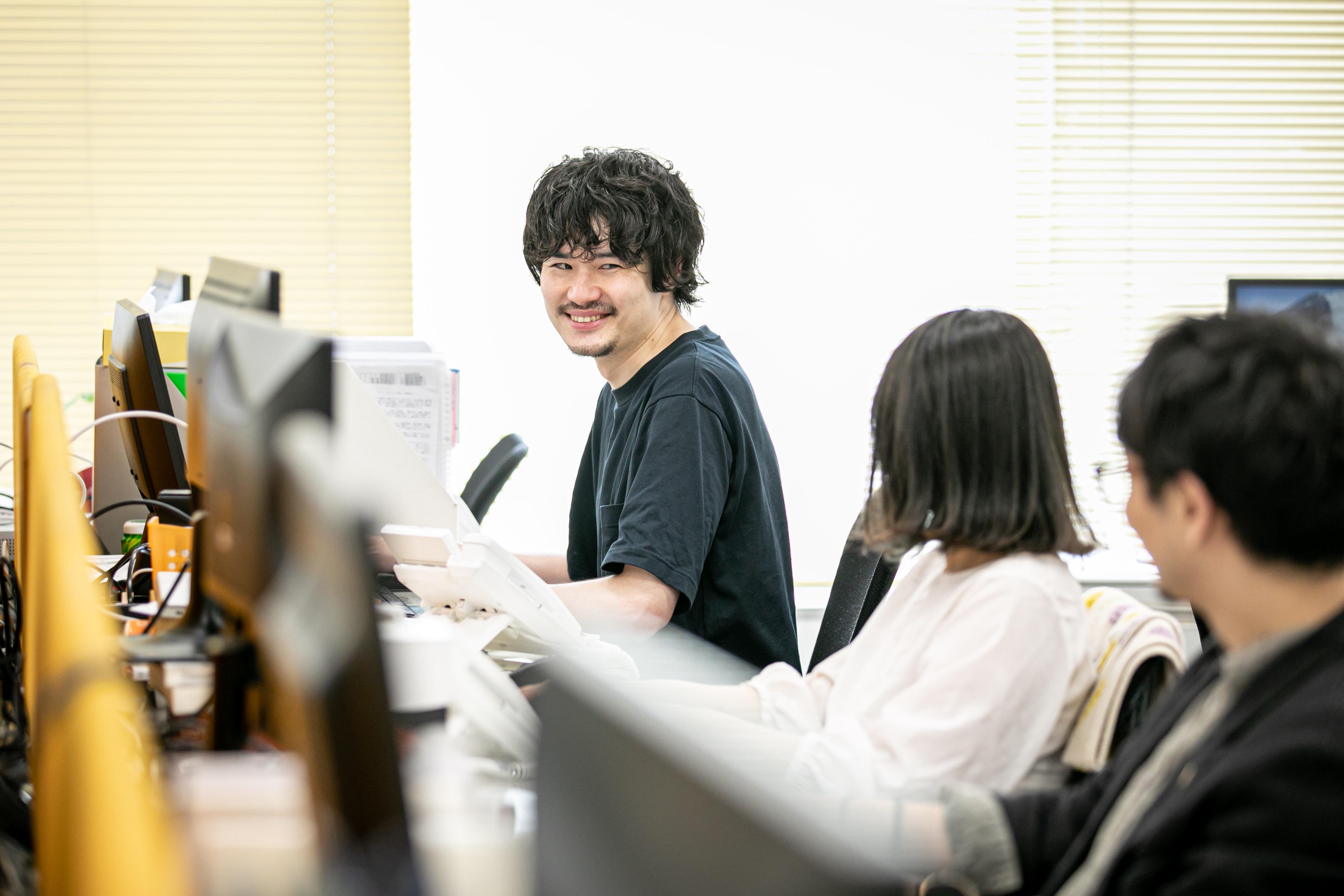 WEB制作事業とSEO事業で創業しました。現在においてもWEBマーケティング事業を中軸事業としており、WEB制作やSEOの受託の他、SEO対策ソフトや店舗向け多機能顧客管理ソフト、CMSソフトなど、自社製品の開発・販売も行っています。