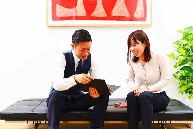 AIやRPAによって記帳代行や決算処理といった業務が人間の手を離れていくことは同社も否定はしない。だが、その数字を分析して、その後の判断をするのは、その技術を持った人間の仕事だと同社では考える。