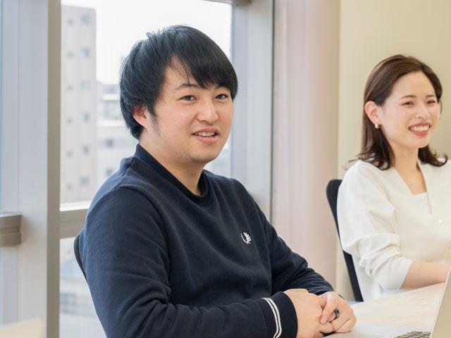 明確な評価制度を設けており、高いモチベーションを保ちながらスキルを磨くことができる。やりたいことにチャレンジできる環境なので、こんな仕事にチャレンジしたいといった目標を持っている方におすすめだ。