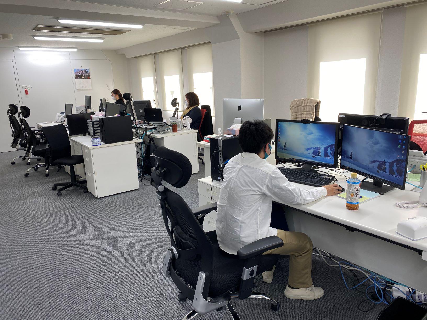 現場からは「この問題をこう解決したい」という要求があります。
我々は「だとしたら、こうした方がより素晴らしくなります」と提案します。
このような提案をするには、知識と知恵、技術と経験が必要となりますが、
社員ひとりひとりが「常にベスト以上の成果」を追い続けることで、
全員が成長し続けるので、この様な提案が可能となります。