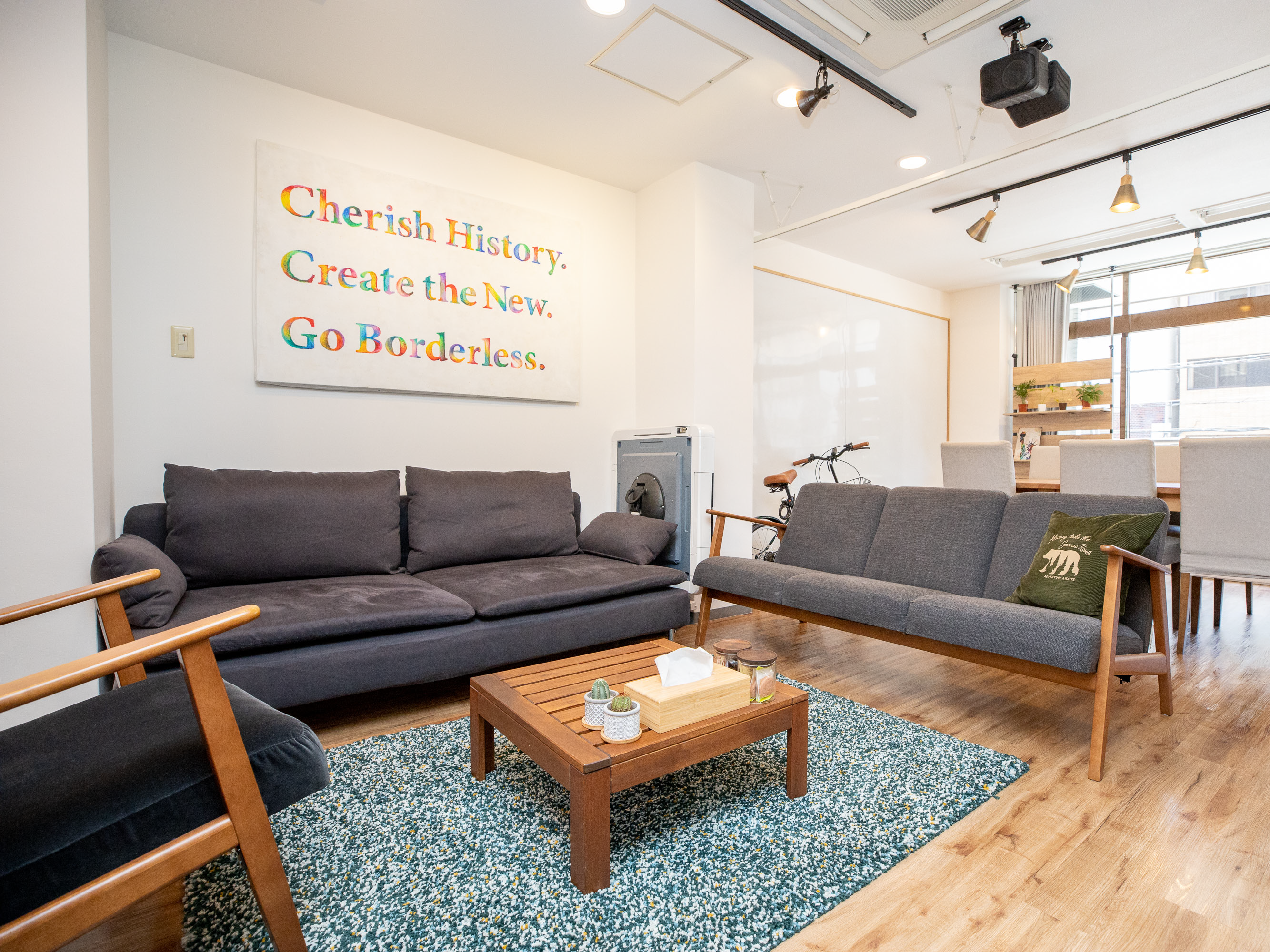 同社はコンテンツ・ビジネス領域での戦略企画から実行支援までををワンストップで担うベンチャー企業。