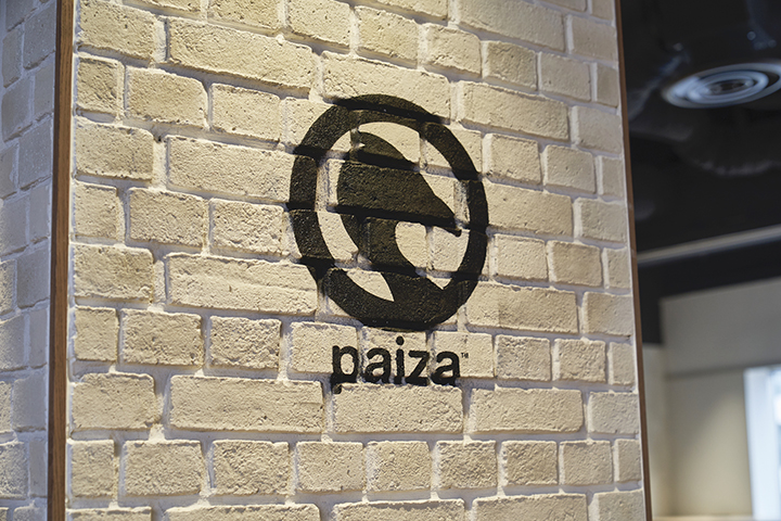 社名の由来: 13世紀にモンゴル帝国政府が発行した、街道沿いにある宿駅で宿泊したり馬を交換したりすることが可能な許可状を「パイザ」と呼んだそうです。paizaが運営するサービスが「エンジニア・プログラマの転職許可状的なサービス」となることを目指し「paiza(パイザ)」と名付けました。